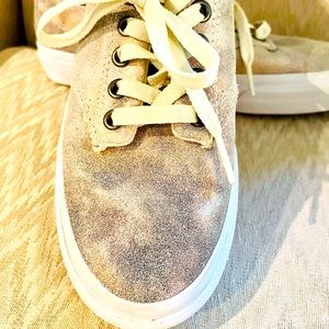 Women’s Metallic Galaxy Vans Size 7